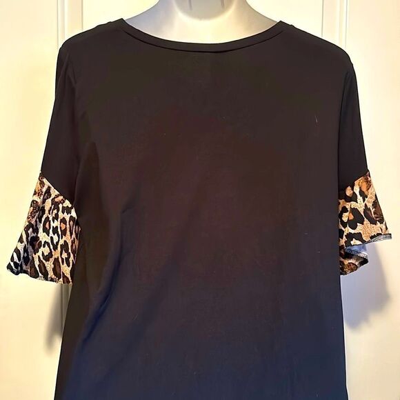 Leopard Top - Picture 5 of 8